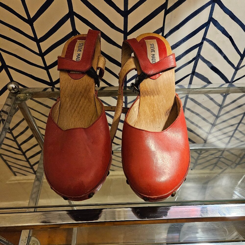 Sexy clogs!